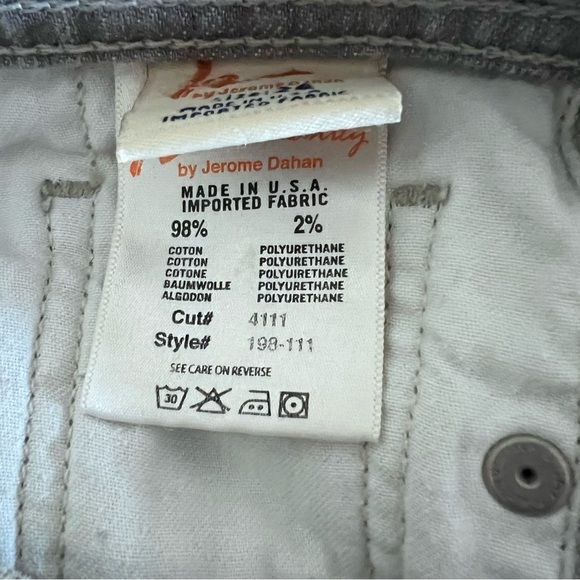 Citizens of Humanity Y2K Style Light Grey Ingrid Flare Jeans | Size 26| - Picture 7 of 9